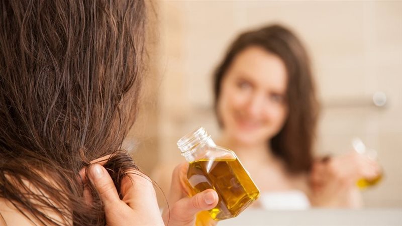 أفضل الزيوت الطبيعية لتقوية الشعر وحمايته قبل عيد الأضحى