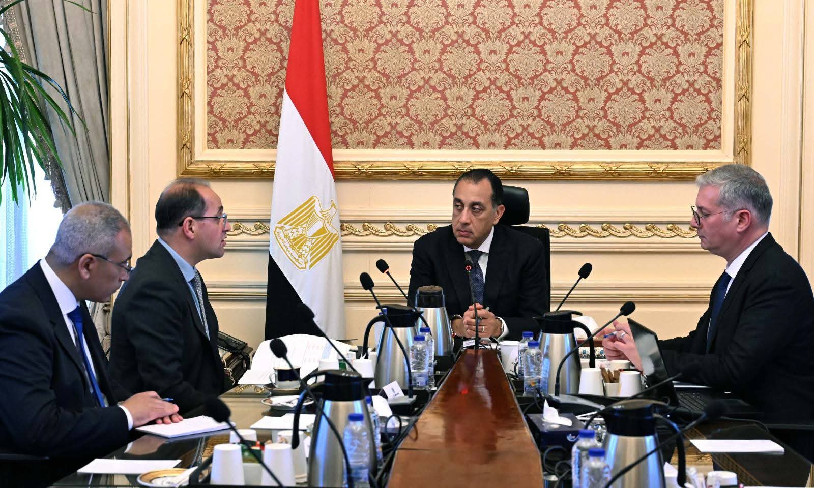 رئيس الوزراء يتابع استعدادات توفير الوقود لمحطات الكهرباء خلال العيد والصيف