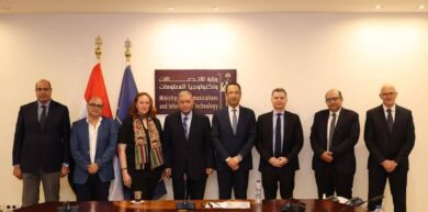 وزير الاتصالات يبحث مع شعبة الاقتصاد الرقمي دعم الشركات الناشئة وتنمية التجارة الإلكترونية 2 وزير الاتصالات يبحث مع شعبة الاقتصاد الرقمي دعم الشركات الناشئة وتنمية التجارة الإلكترونية