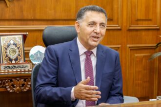 محافظ القليوبية يعتمد حركة تنقلات موسعة لنواب رؤساء الوحدات المحلية وسكرتارية المدن والأحياء