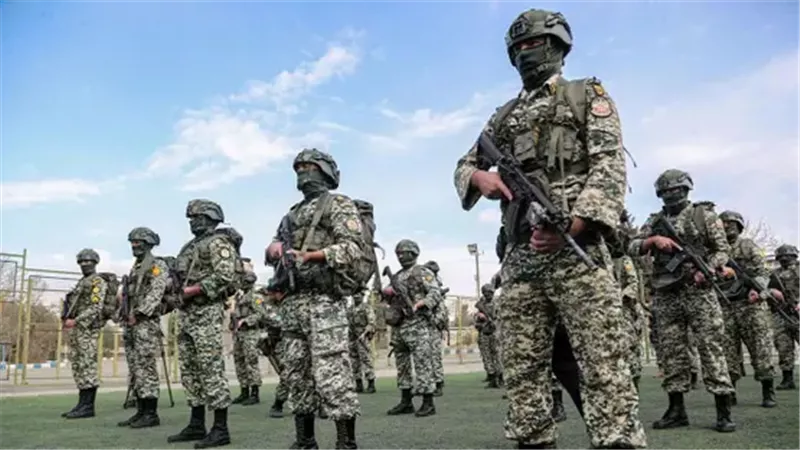 إيران تؤكد الجاهزية العسكرية الكاملة وتحذر من رد حاسم على أي تهديدات
