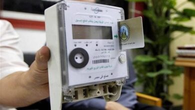 العدادات الكودية تشعل الجدل تحت قبة البرلمان.. مطالب بمد مهلة التصالح والكهرباء تؤكد: لا تراجع عن الشريحة الموحدة إلا بتوفيق الأوضاع القانونية