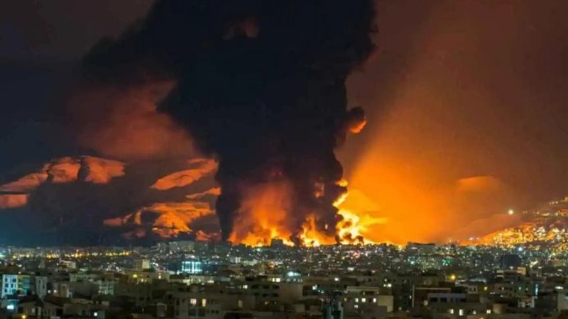 ضربات أمريكية جديدة تهز إيران.. انفجارات قرب مضيق هرمز واستهداف بوشهر وخوزستان