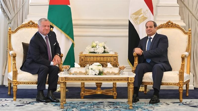السيسي يؤكد للملك عبد الله الثاني: أمن الأردن جزء لا يتجزأ من الأمن القومي المصري.. ورفض قاطع للاعتداءات الإيرانية ودعوة لخفض التصعيد