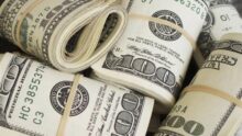 ارتفاع طفيف في سعر الدولار أمام الجنيه بالبنوك المصرية