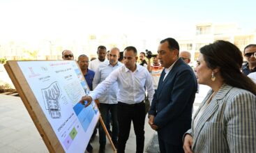 رئيس الوزراء يتفقد كمبوند مزارين بالعلمين الجديدة ويؤكد التوسع في المجتمعات العمرانية المتكاملة