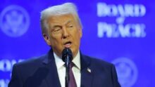 ترامب يعلن اتفاقًا تاريخيًا مع فنزويلا لتطوير 17 حقلًا نفطيًا باستثمارات تتجاوز 100 مليار دولار