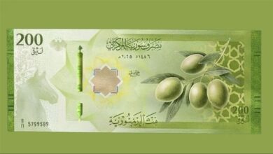 سعر الدولار أمام الليرة السورية اليوم الأربعاء.. استقرار في مصرف سوريا المركزي