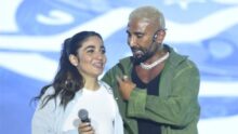 من روبي إلى تامر حسني.. نجمات ونجوم يصطحبون بناتهم إلى المسرح في حفلاتهم