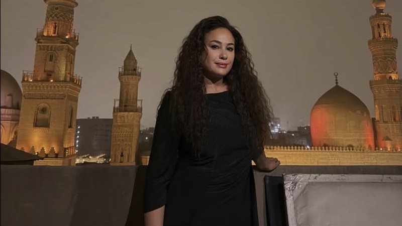 هند صبري تبدأ تصوير مسلسل دم على نهد مع آسر ياسين