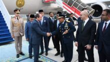 السيسي يصل إلى جاكرتا في مستهل زيارته الرسمية لإندونيسيا