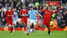 تاريخ مواجهات ليفربول ومانشستر سيتي قبل قمة الدوري الإنجليزي