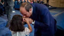 السيسي يشهد الحفل الختامي لمنتدى مصر 2026 ويلتقي شابًا من ذوي الهمم وطفلة شاركت في الافتتاح