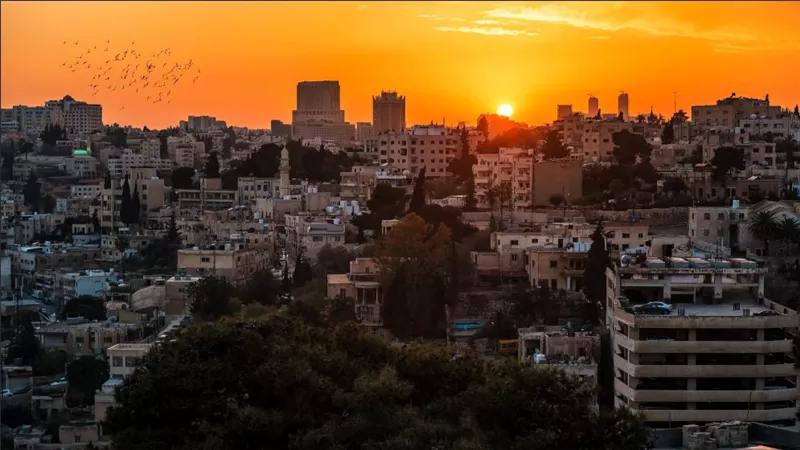 الأرصاد تحذر من موجة حارة تضرب البلاد وارتفاع درجات الحرارة حتى الخميس المقبل